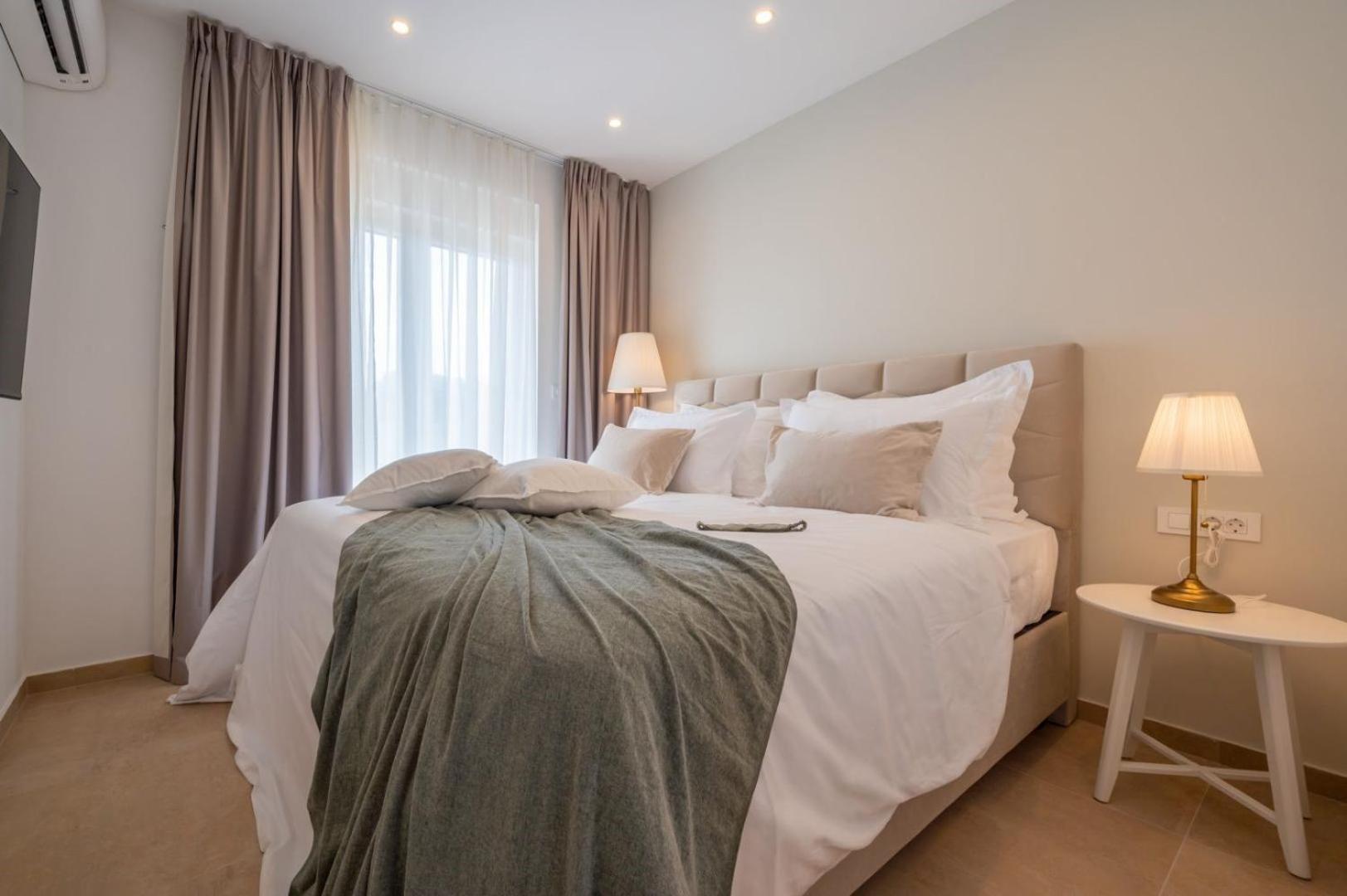Luxury Villa Del Sogno With Pool, Jacuzzi, Parking Okrug Gornji Εξωτερικό φωτογραφία